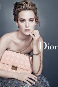 Jennifer Lawrence演绎全新Dior广告